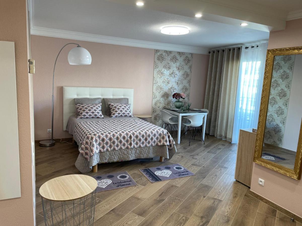 Studio With Swimming Pool 80 Meters Near The Beach Nicea Zewnętrze zdjęcie